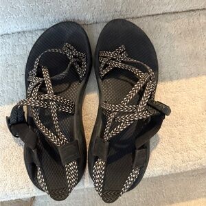 Women's Black and White Sandals Sz 10